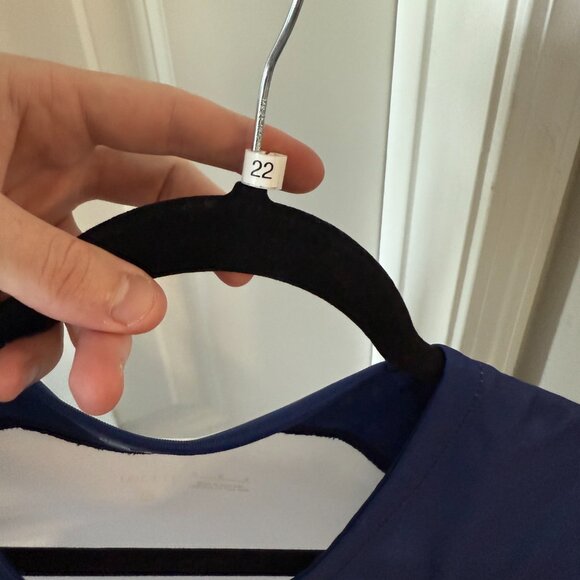 2022 England Luke Shaw Jersey Size Medium Color White Blue - Picture 3 of 5